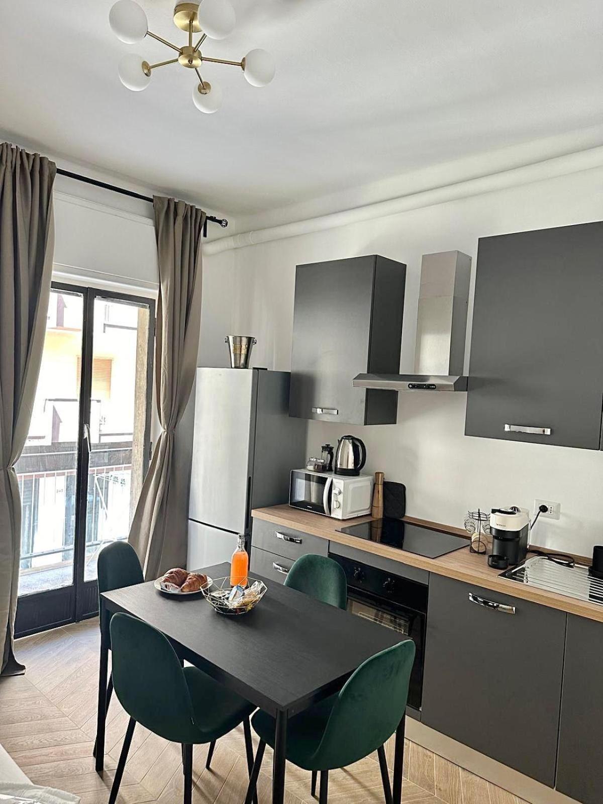 Suite Dante 262 Bari Esterno foto